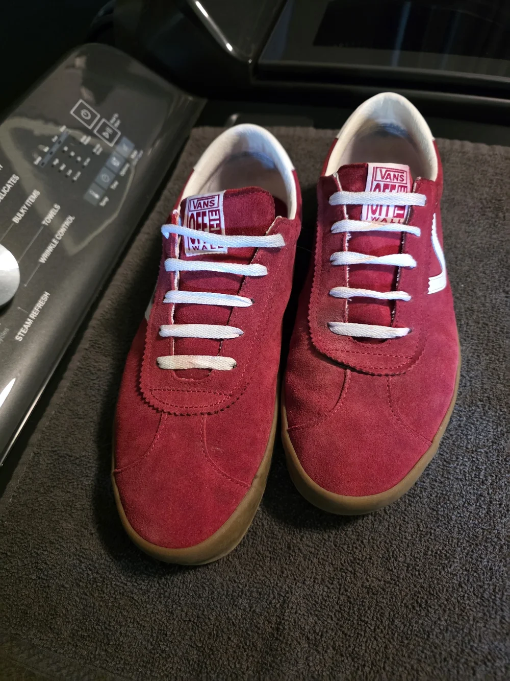 Vans suede upper